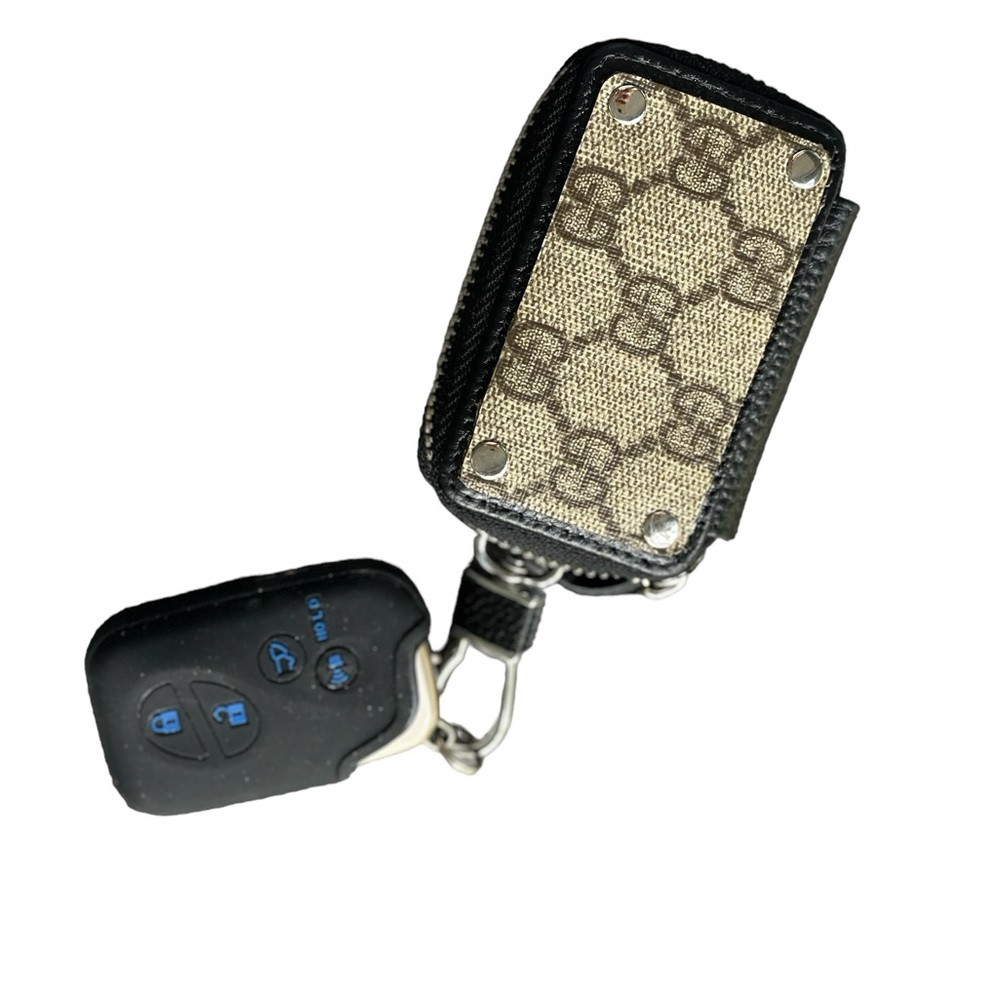 Authentic canvas. Brand New Unbranded Key Fob Holder. Tan/ Brown